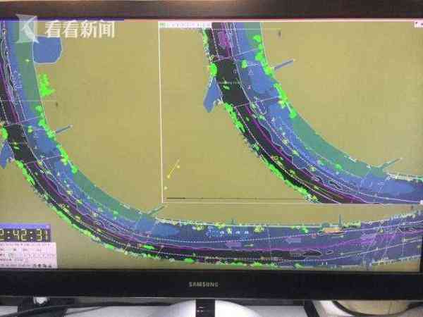 大雾锁江 长江上海段实施临时交通管制