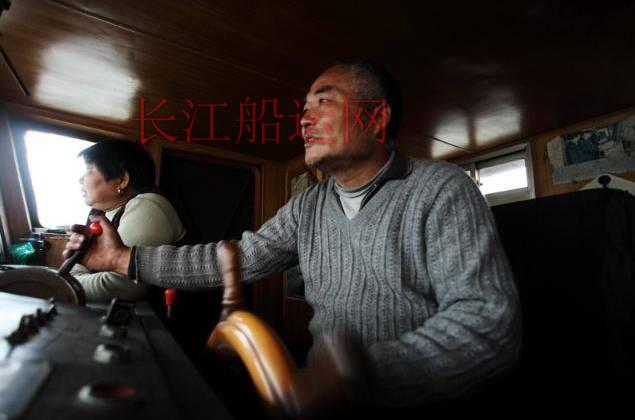跑船为了谁，为了事业？为了生活？为了金钱？
