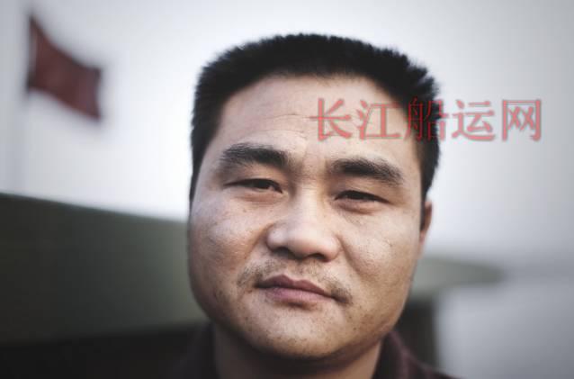 跑船为了谁，为了事业？为了生活？为了金钱？