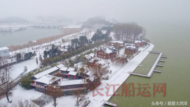 洪泽：千年古堰再飞雪 宛如童话世界